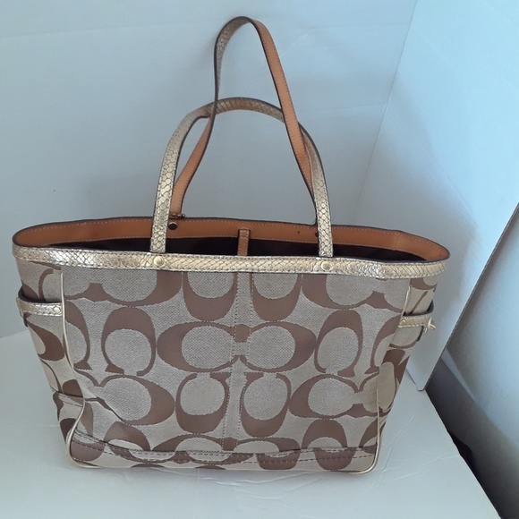 Coach Khaki Signature Jacquard Python Shoulder Bag - Picture 2 of 8